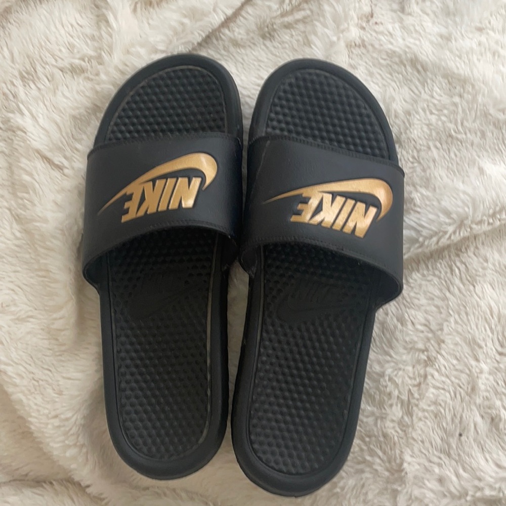 Nike slides